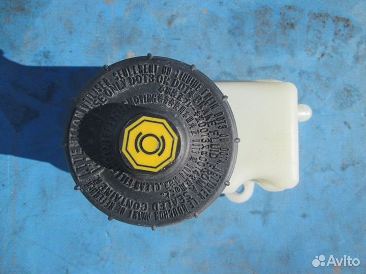 Бачок тормозной жидкости Honda Civic 4D 2006-2012