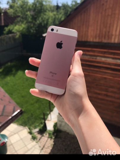iPhone SE, 32 ГБ