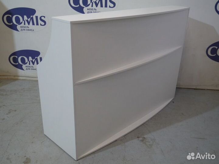 Стойка ресепшн