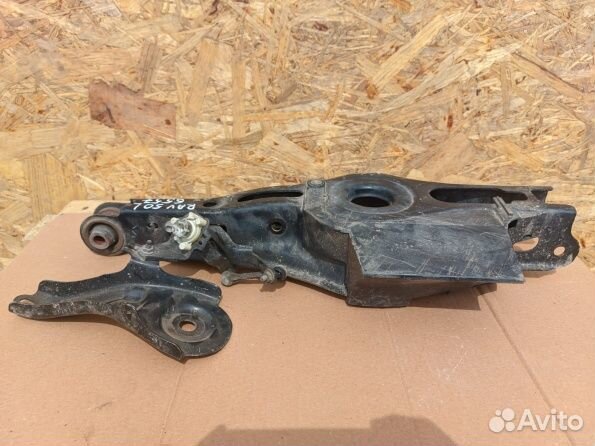 Рычаг под пружину Toyota RAV-4 xa 50