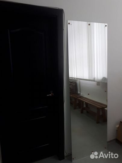 Продам зеркала настенные