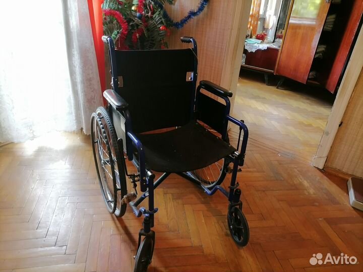 Инвалидная коляска складная бу