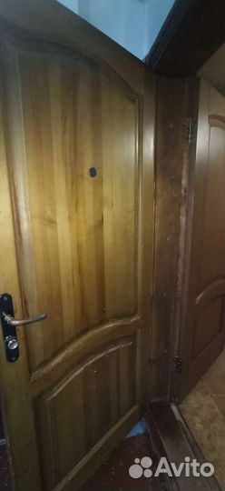 Дверь входная бу деревянная с коробкой