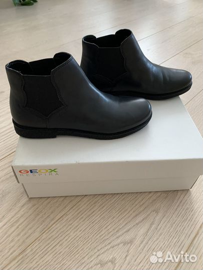 Ботинки челси женские