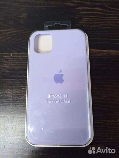 Чехол на iPhone 11