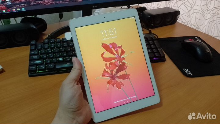 iPad Air 16 Гб Wi-Fi + Сellular 4G LTE