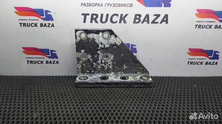 20520231 Кронштейн траверсы рамы Volvo VNL
