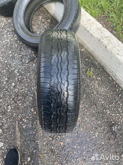 Bridgestone Dueler H/T 687 225/65 R17