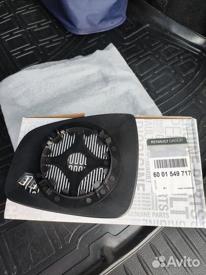 Боковое правое зеркало на Лада Ларгус, Рено Логан