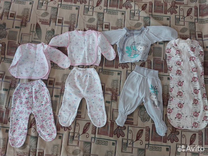 Вещи на девочку до года