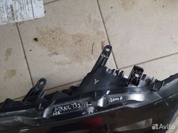 Фара левая Nissan x trail t32 17