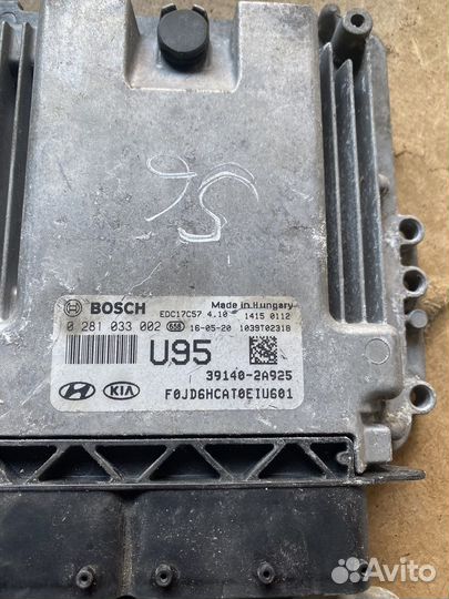 Блок управления двигателем Kia Hyundai I40
