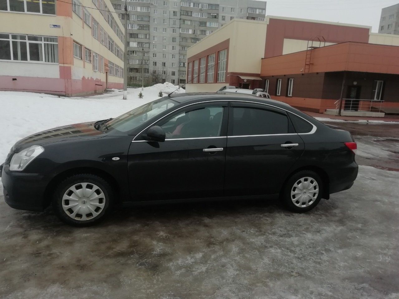 Nissan Almera: фото владельца