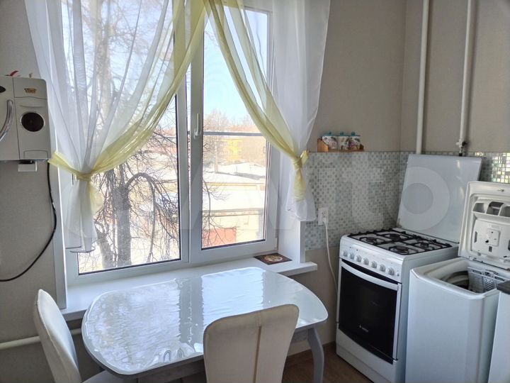 3-к. квартира, 67 м², 2/4 эт.