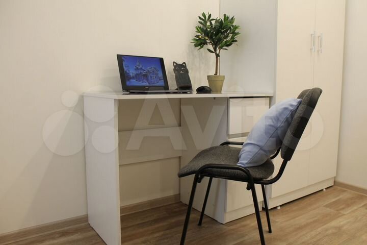 2-к. квартира, 42 м², 1/5 эт.