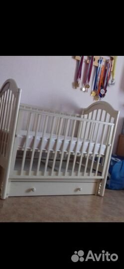 Детская кроватка