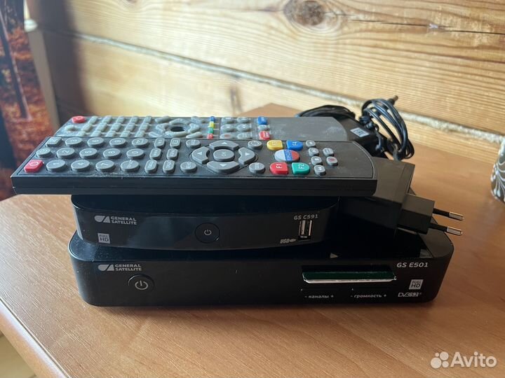 Комплект триколор на 2 тв