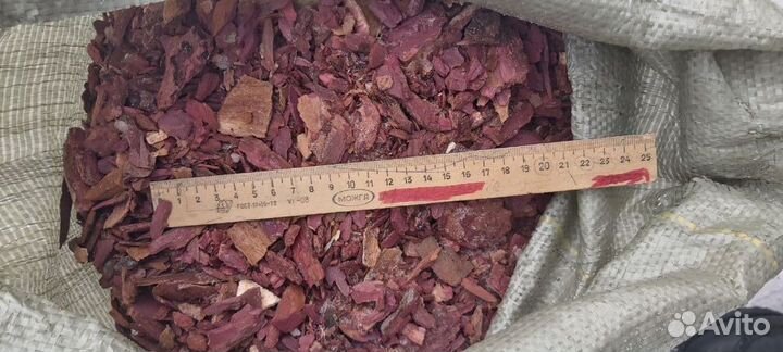 Кора мульча лиственницы и сосны