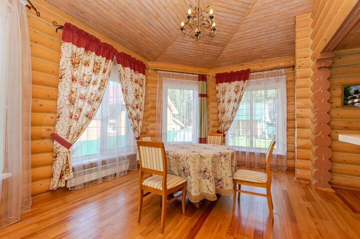 Коттедж 174 м² на участке 13 сот.