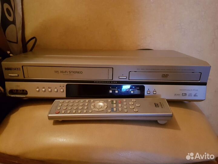DVD/VCR дека Hitachi