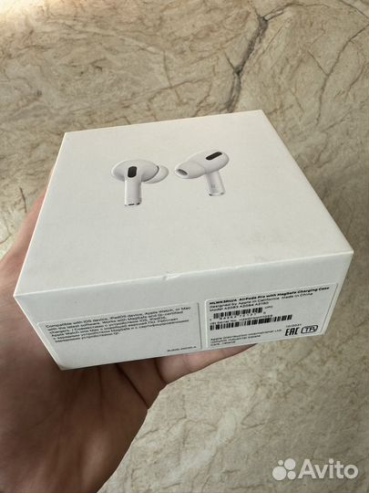 Apple AirPods Pro (1-го поколения)