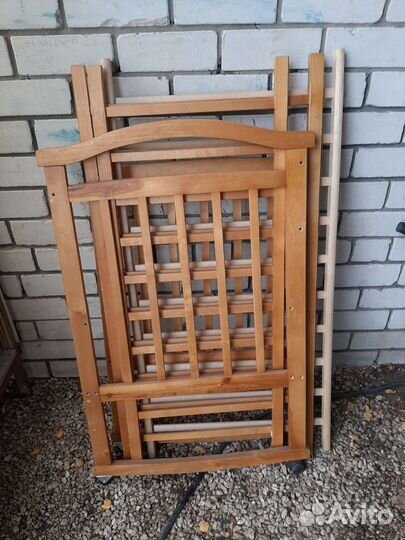 Кроватка детская