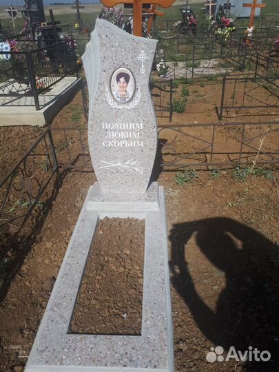 Памятники из гранита и мрамора оптом и в розницу