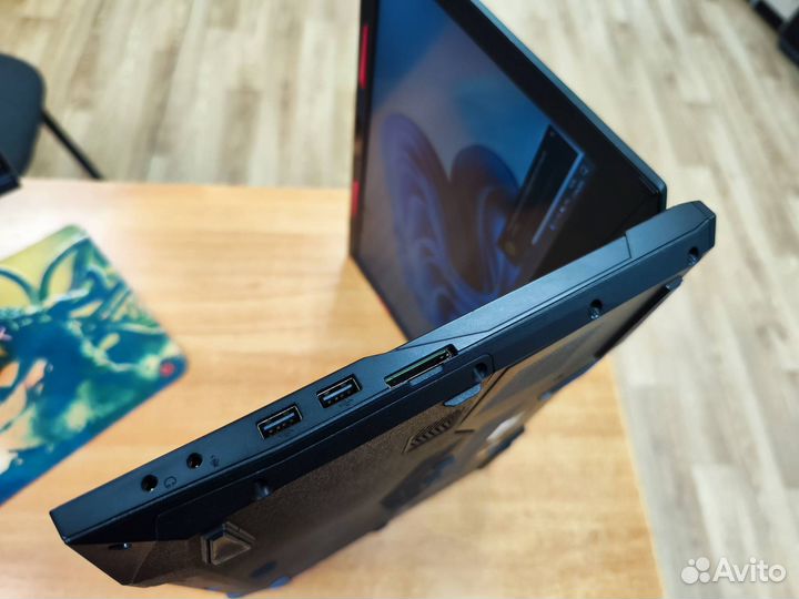 Игровой ноутбук Core i7-8750/ 16Gb DDR4/ GTX1060 6