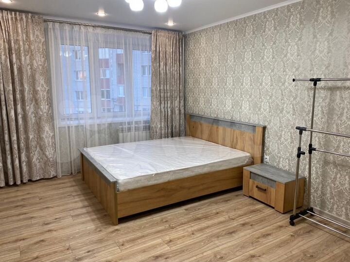 1-к. квартира, 42 м², 3/10 эт.