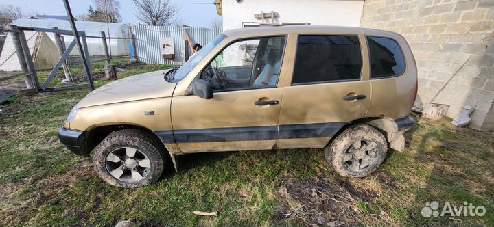 Chevrolet Niva 1.7 МТ, 2004, 260 657 км