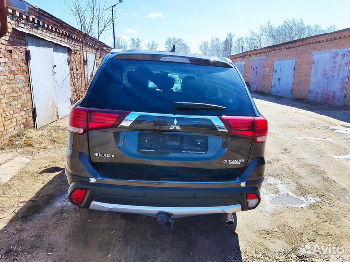 Mitsubishi Outlander 2.4 CVT, 2018, 28 000 км
