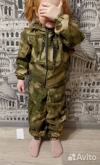 Костюм ветровочный