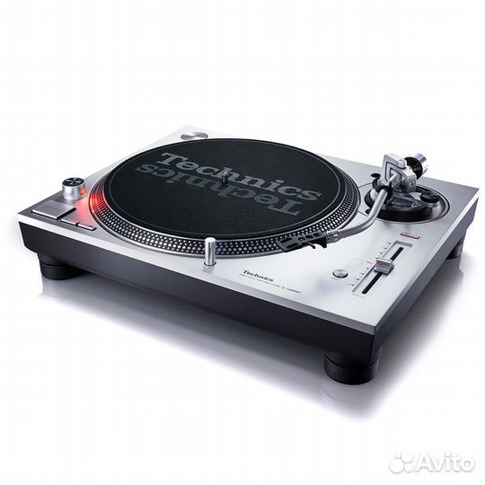 Проигрыватель винила Technics SL-1200MK7