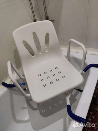 Сиденье для ванны поворотное