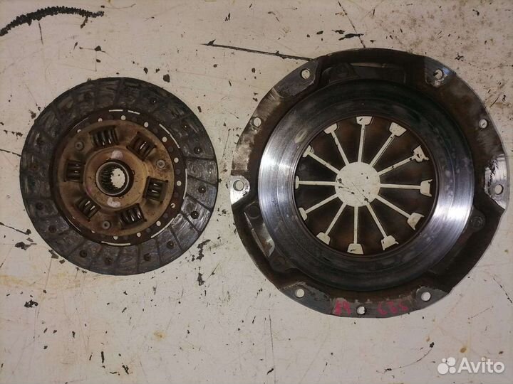 Сцепление диск и корзина Mazda 323 BF 1.5 E5 E3
