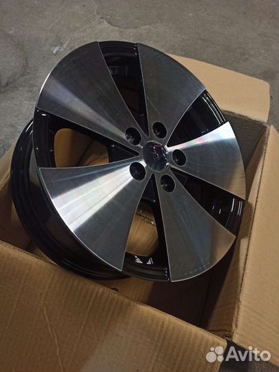 6.5x15 5x105 ET39 DIA 56.6 новые диски