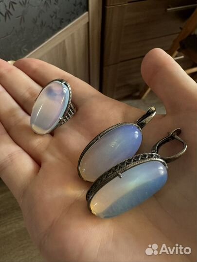 Кольцо и серьги - лунный камень