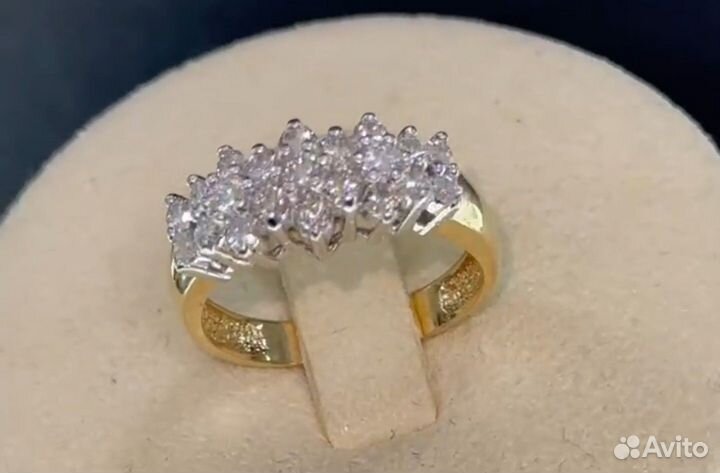 Золотое кольцо с бриллиантами