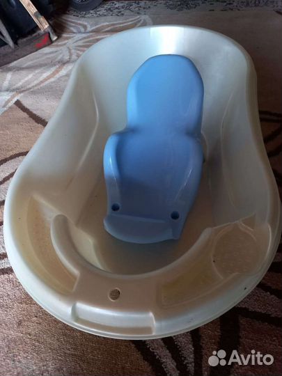 Ванночка для купания с горкой
