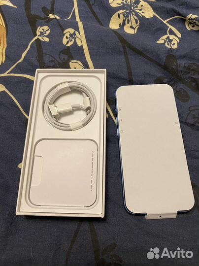 iPhone 13, 256 ГБ