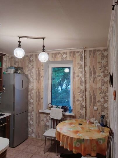 2-к. квартира, 53 м², 3/5 эт.