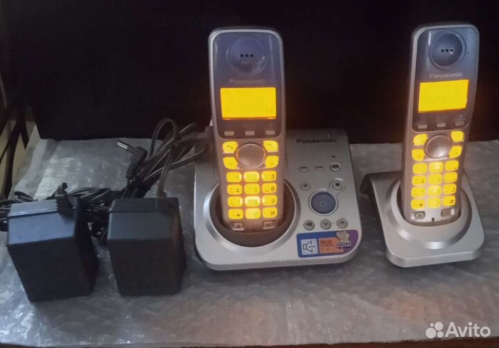 Рабочий цифровой радиотелефон Panasonic KX-TG7226R