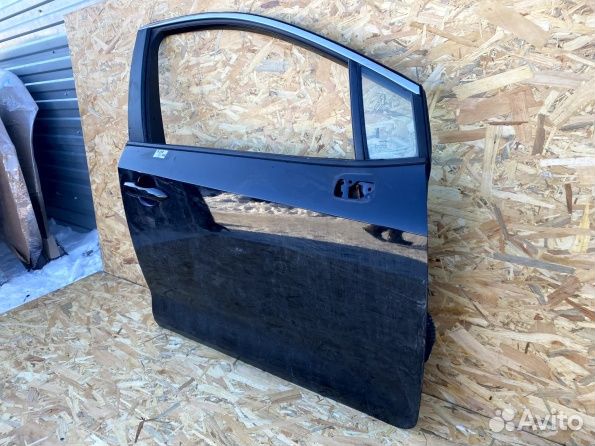 Дверь передняя Toyota Corolla E210