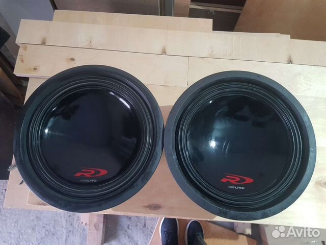 Сабвуфер Alpine моноблок FSD