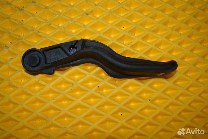 Ручка открывания капота Opel Omega B