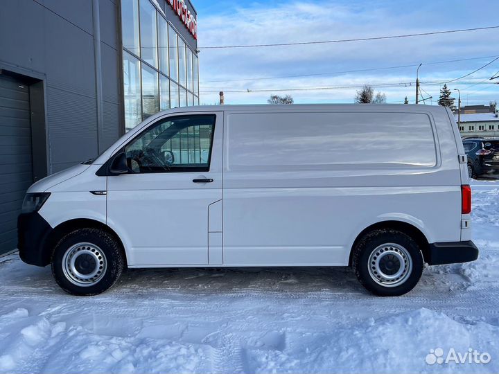 Volkswagen Transporter 2.0 МТ, 2017, 300 401 км