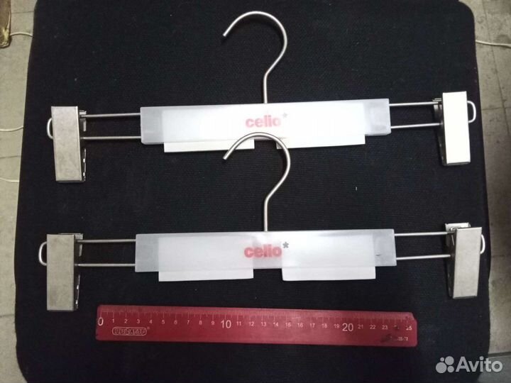Вешалка с зажимами. Металлическая. 30 штук