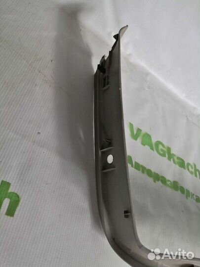 Накладка крышки багажника Volkswagen Golf IV