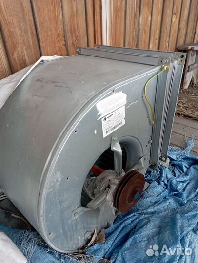 Продам вентилятор центробежный Comefri TLZ-355