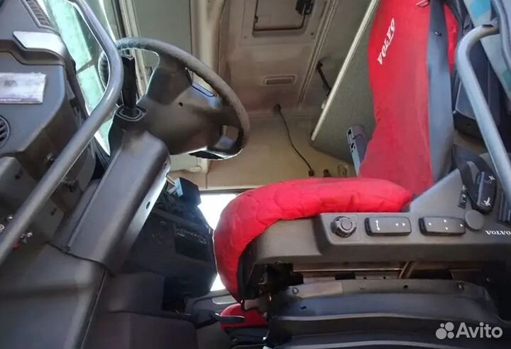 Pазбираем грузовик Volvo FH 2001-2005